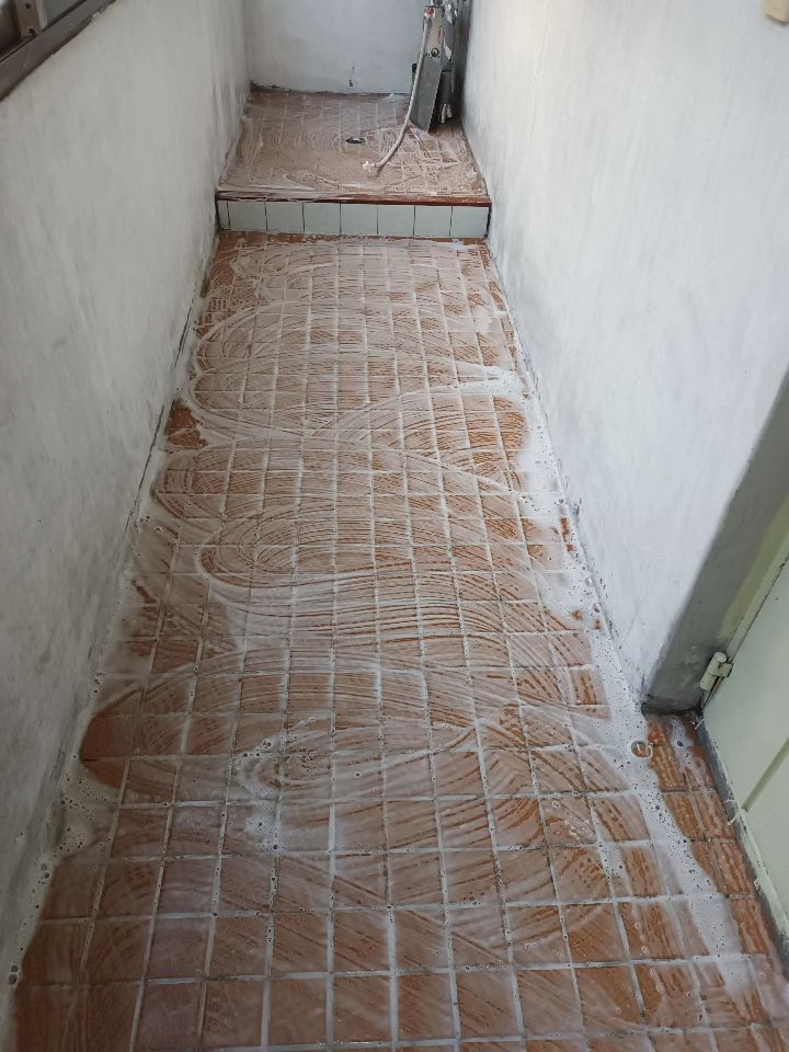 입주24 바닥 타일 청소 후